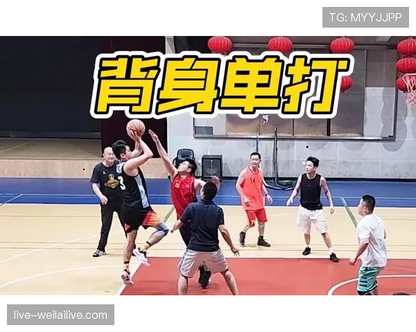 背身单打规则详解,教你如何在篮下合理进攻不犯规。 背身单打规则详解,教你如何在篮下合理进攻不犯规。
